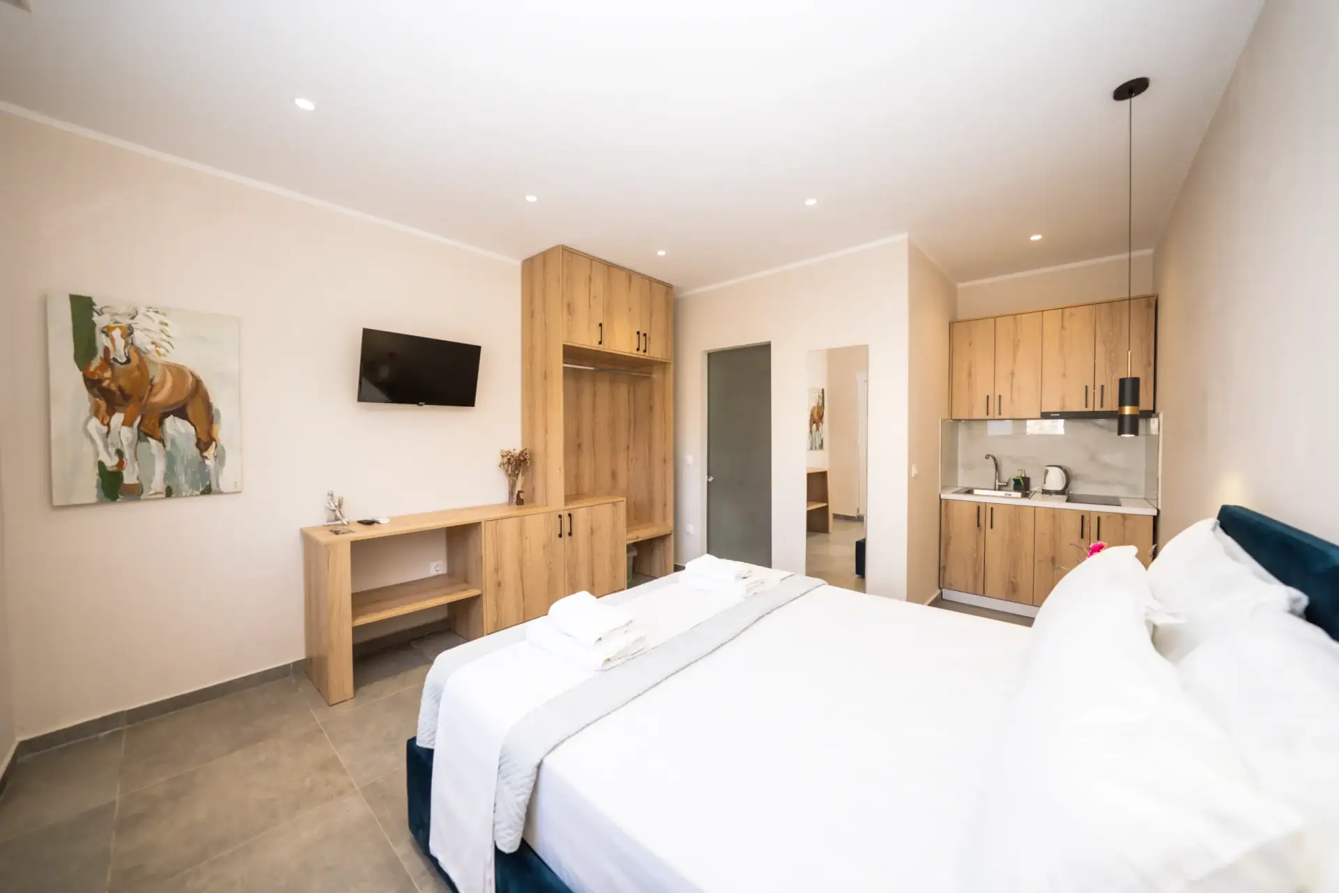 Double room with furniture