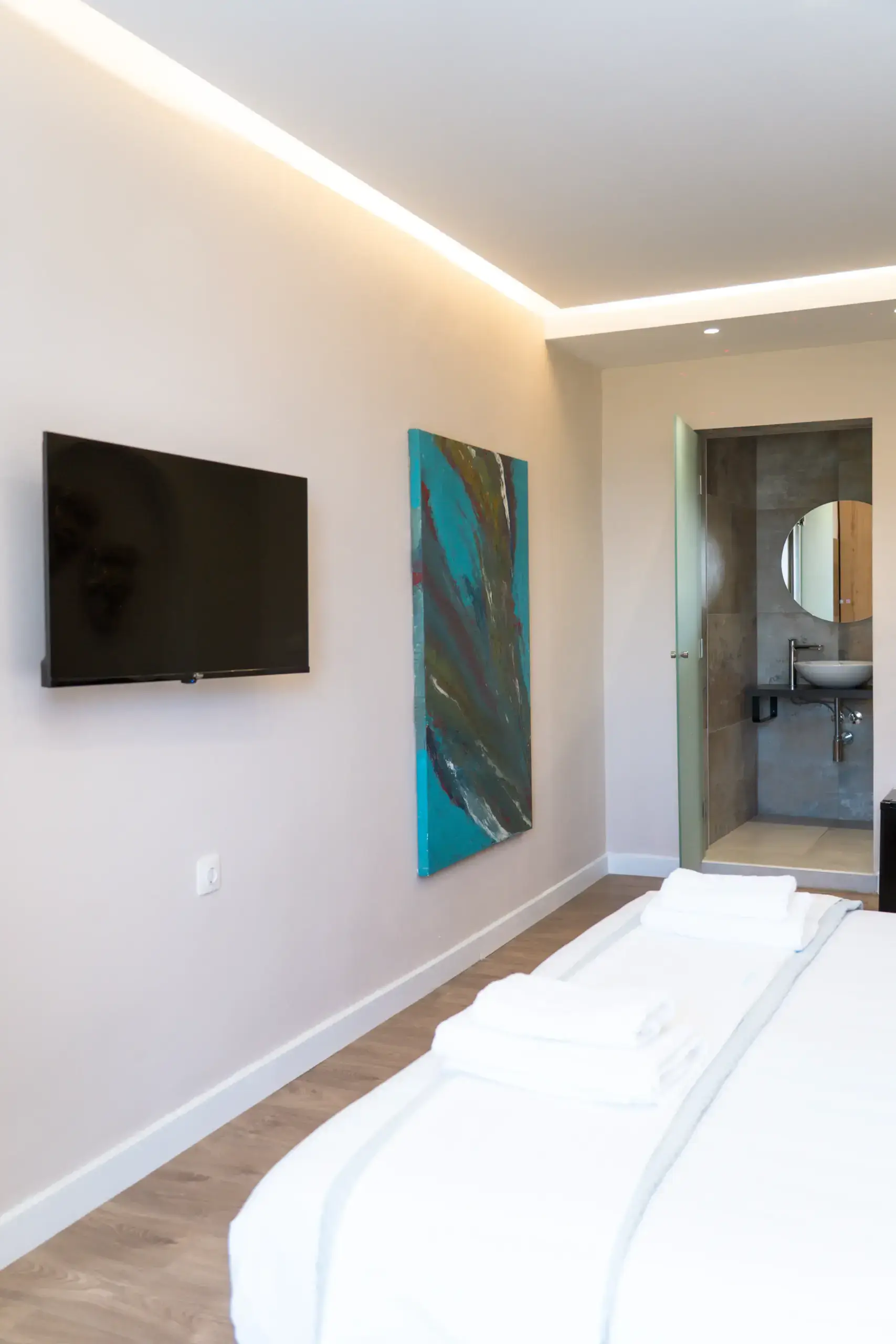 Double room with garden tv