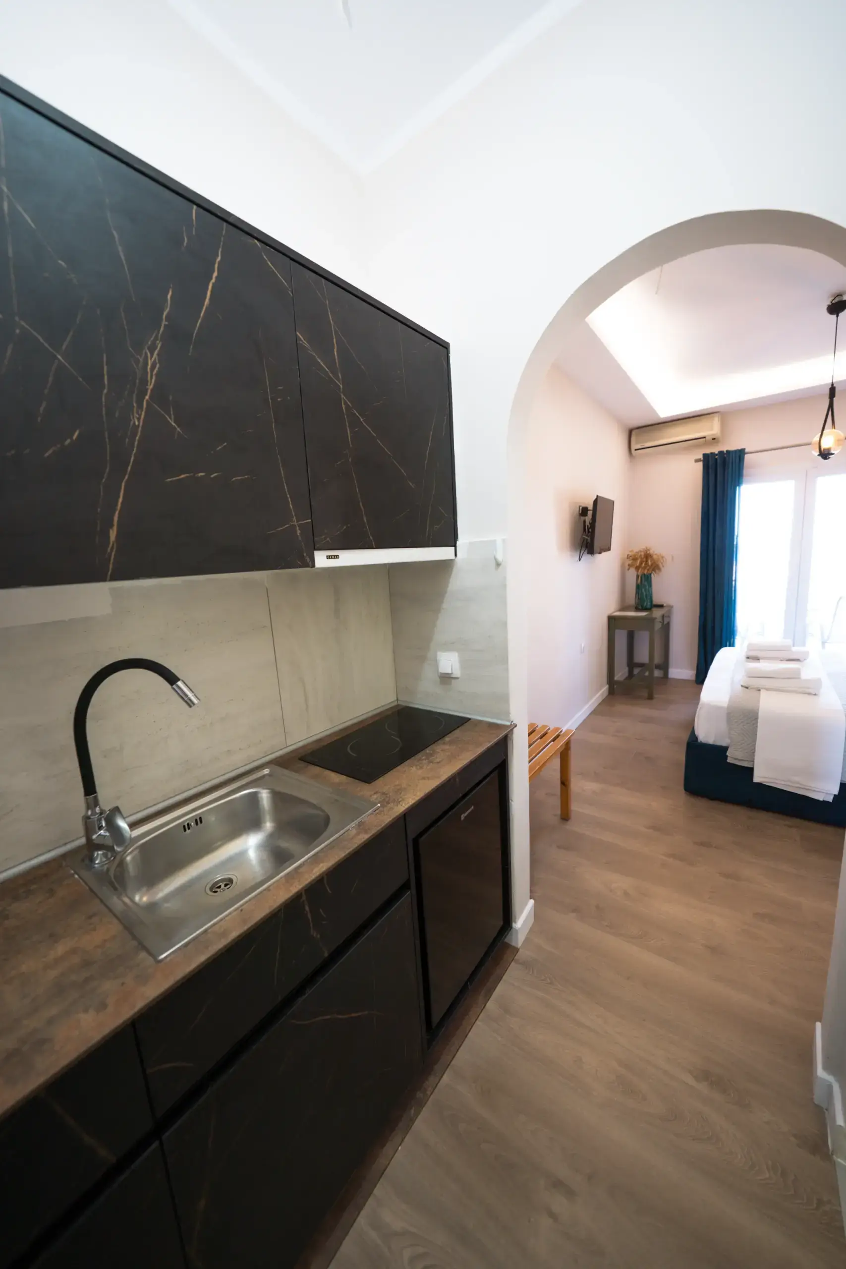Studio kitchenette