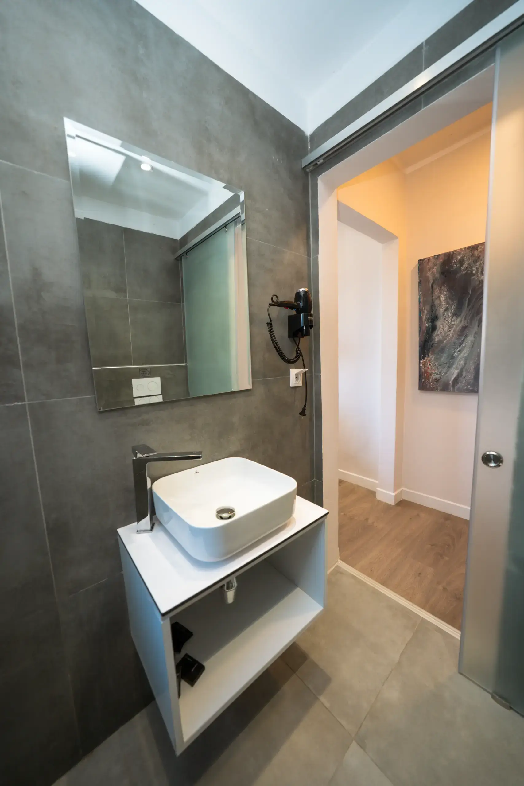 Double room with garden bathroom